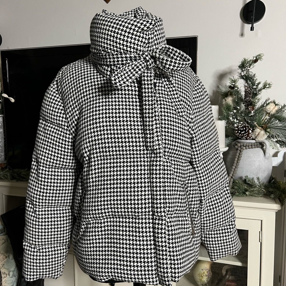 Walter Baker Houndstooth Puffer Jacket